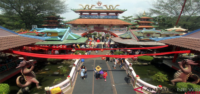 Destinasi Lokal Kebanjiran Wisatawan Cina Saat Imlek